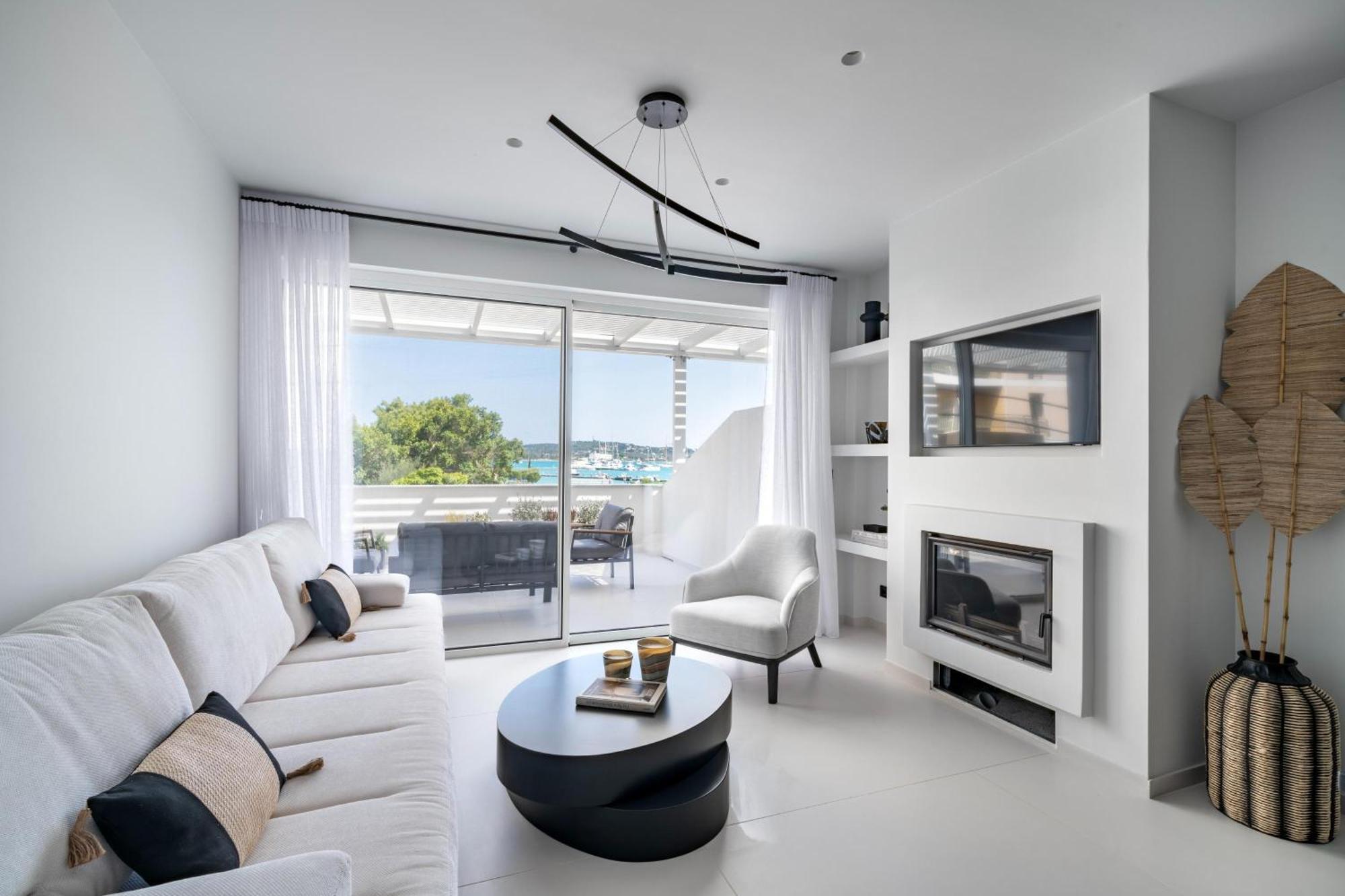 Marina Suite Порто Хели Екстериор снимка